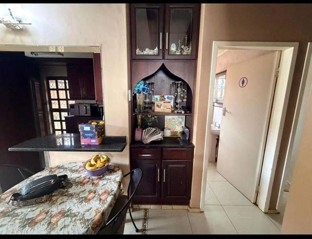 4 BEDROOM HOUSE TO LET IN SOUTHGATE